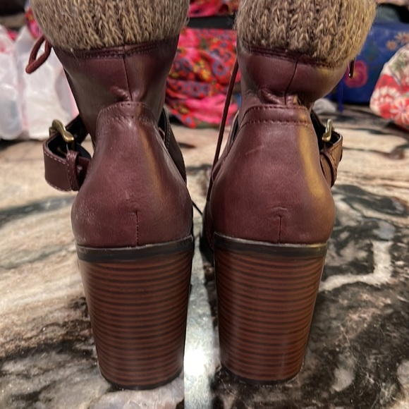 Just Fab Burgundy Ankle Boots - Picture 6 of 6